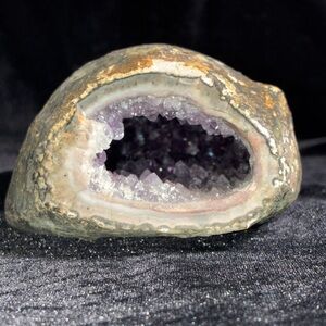 Natural Amethyst Geode Home Accent 406g
